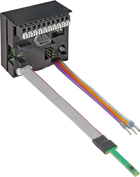 Universalsteuerung 5/UNI-RF mit intergriertem Funkmodul für e2, ego, mit Feuchte- und Temperatursensor Universalsteuerung 5/UNI-RF mit intergriertem Funkmodul für e2, ego, mit Feuchte- und Temperatursensor